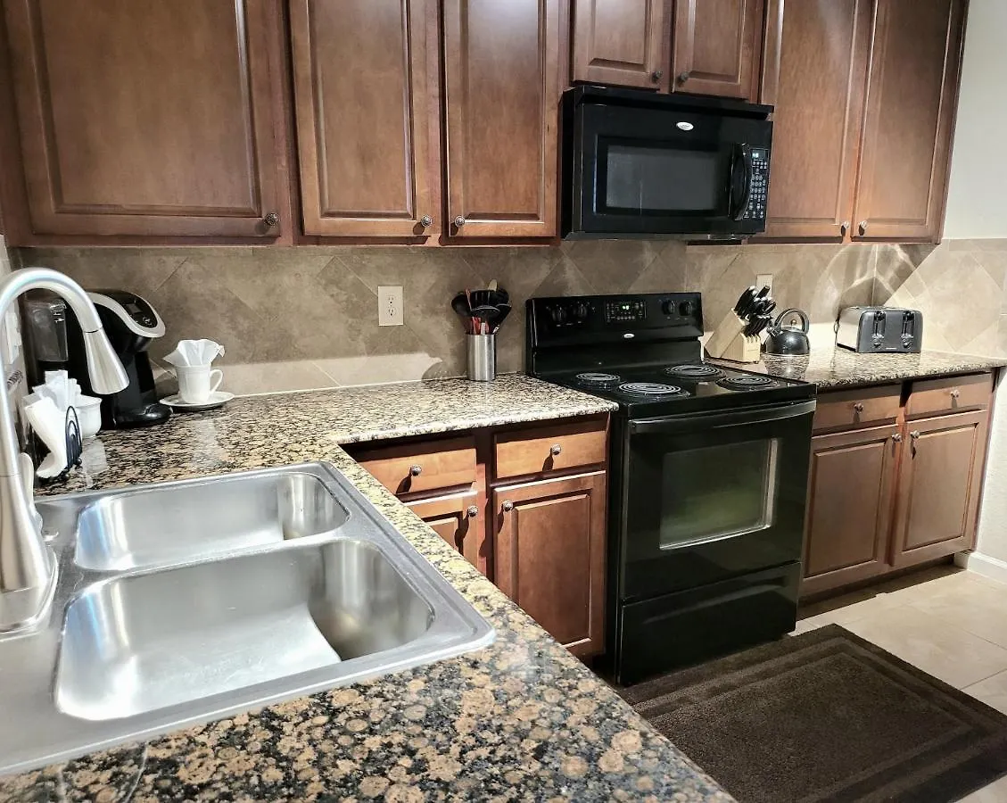 9 Miles To Disney, Washer Dryer, Full Kitchen, Private Patio, 2 Community Pools Villa Davenport